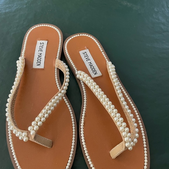 Steve Madden Pearl thong sandals - Picture 4 of 4